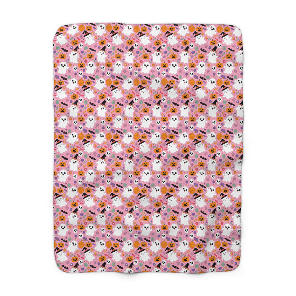 Cozy Sherpa Fleece Blanket for Halloween, Cute Ghosts, Soft Throw, Fall Decor, Gift for Kids & Adults