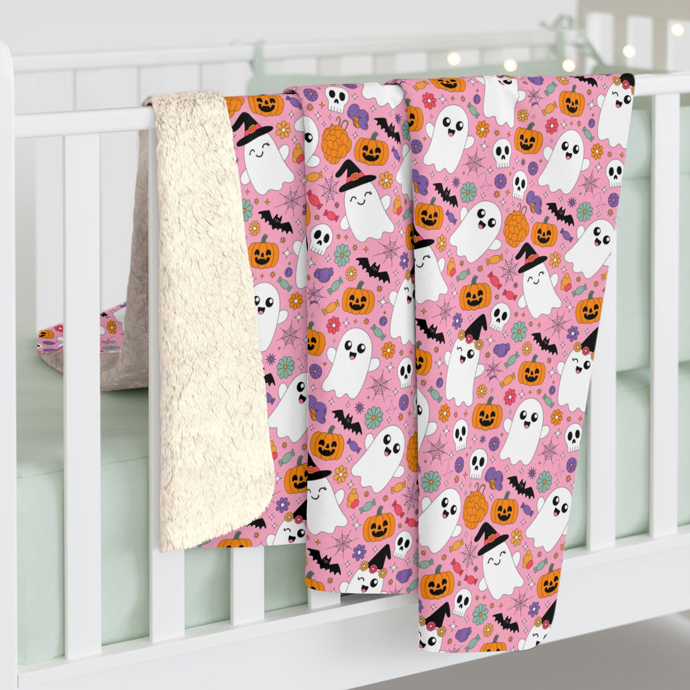 Cozy Sherpa Fleece Blanket for Halloween, Cute Ghosts, Soft Throw, Fall Decor, Gift for Kids & Adults